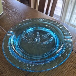 Vintage LE Smith Heritage Blue Glass Cigar Ashtray American Eagle Stars & Laurel